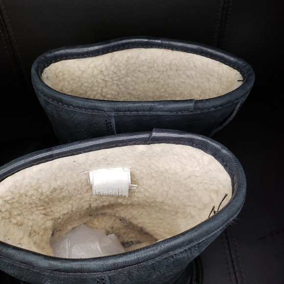 Ugg Australia 1007139 Woman Sheepskin Shearling Black Boots - Picture 5 of 8